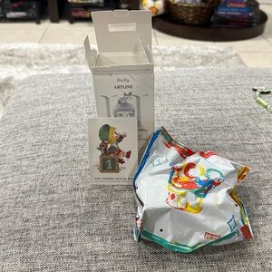 POPMART x Molly Artline Classical Retro Confirmed "You are not alone"